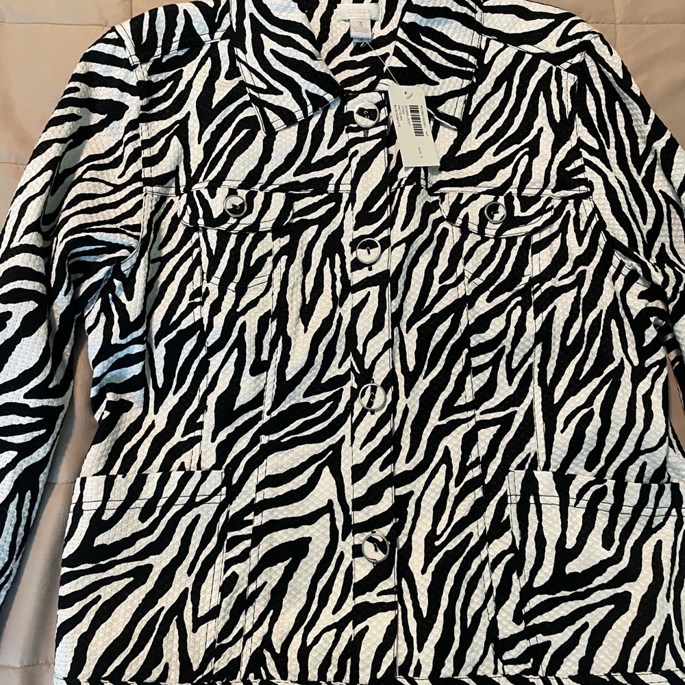 CHICO ‘S JACKET SIZE 3